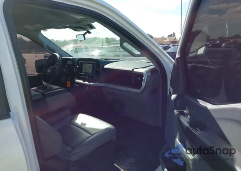 2023 Ford F-150 Xl z USA, uszkodzony, nr VIN 1FTMF1CBXPKF60853